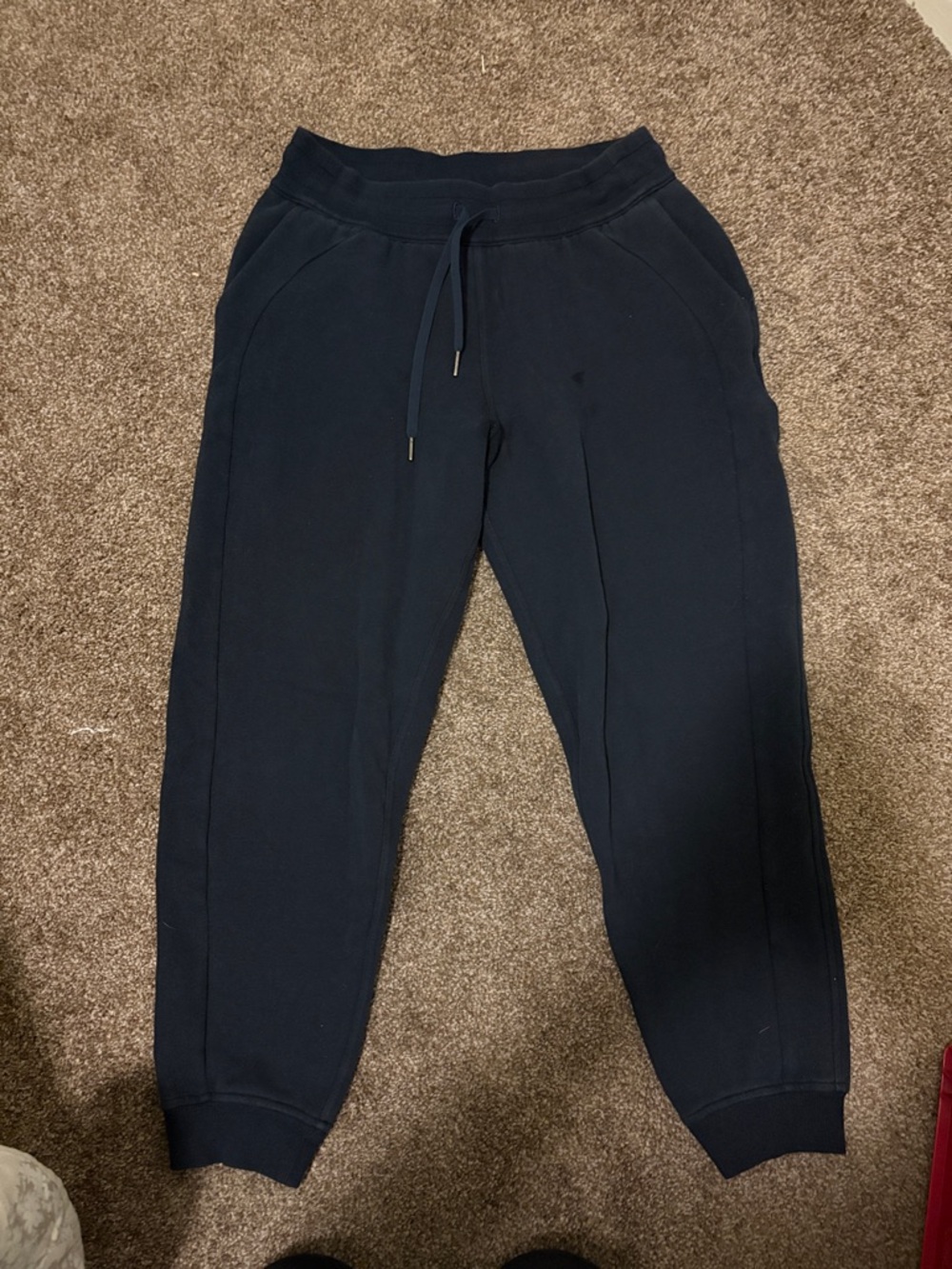 lululemon black joggers size 8